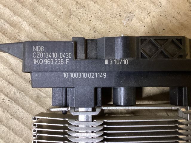 bontott VW PASSAT B6 Fűtőradiátor (Elektromos)