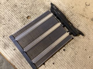 bontott VW PASSAT B6 Fűtőradiátor (Elektromos)