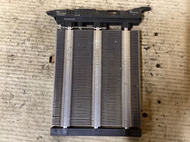 bontott VW PASSAT B6 Fűtőradiátor (Elektromos)