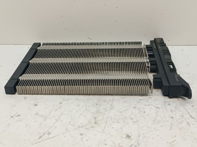 bontott VW PASSAT B6 Fűtőradiátor (Elektromos)