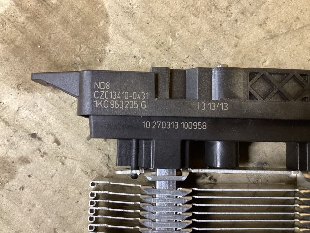 bontott VW PASSAT B6 Fűtőradiátor (Elektromos)