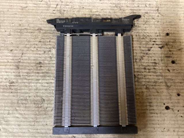 bontott VW PASSAT B6 Fűtőradiátor (Elektromos)