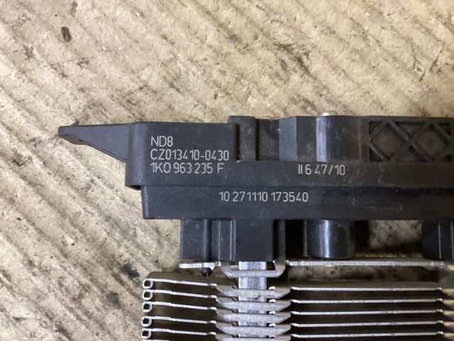 bontott VW PASSAT B6 Fűtőradiátor (Elektromos)