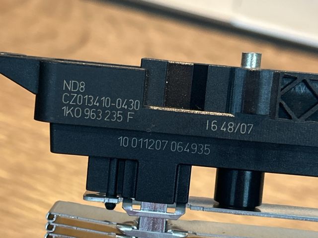 bontott VW PASSAT B6 Fűtőradiátor (Elektromos)