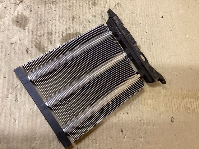 bontott VW PASSAT B6 Fűtőradiátor (Elektromos)