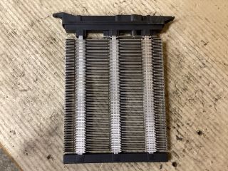 bontott VW PASSAT B6 Fűtőradiátor (Elektromos)
