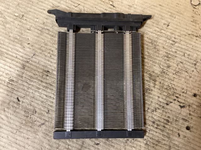 bontott VW PASSAT B6 Fűtőradiátor (Elektromos)