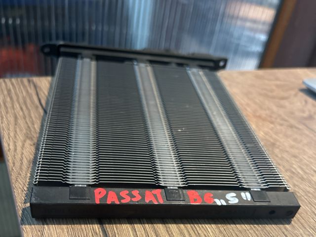 bontott VW PASSAT B6 Fűtőradiátor (Elektromos)