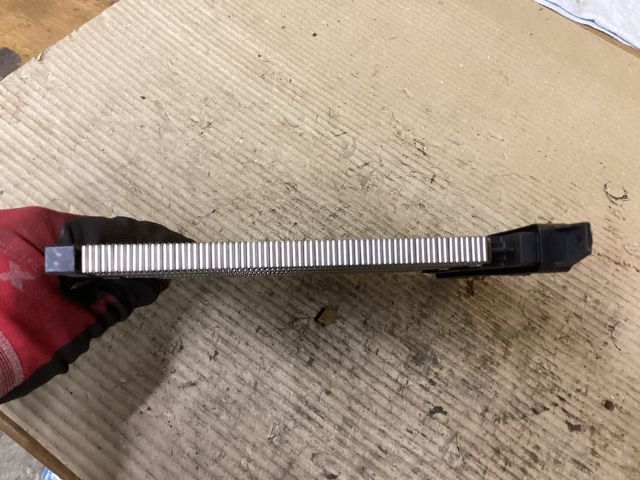 bontott VW PASSAT B6 Fűtőradiátor (Elektromos)