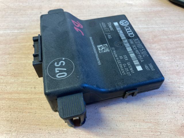 bontott VW PASSAT B6 Gateway Elektronika
