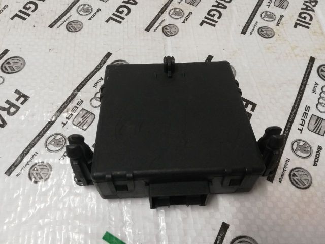 bontott VW PASSAT B6 Gateway Elektronika