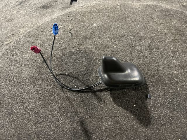 bontott VW PASSAT B6 GPS Antenna