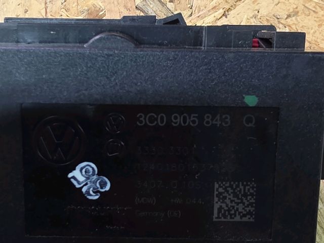 bontott VW PASSAT B6 Gyújtáskapcsoló Elektronika