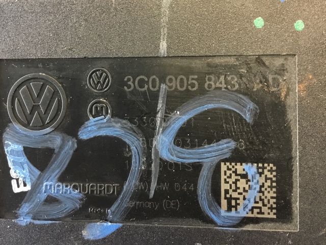 bontott VW PASSAT B6 Gyújtáskapcsoló