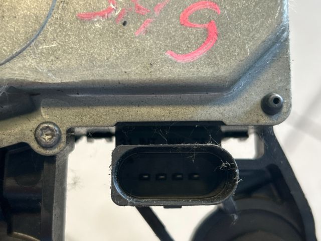 bontott VW PASSAT B6 Hátsó Ablaktörlő Motor