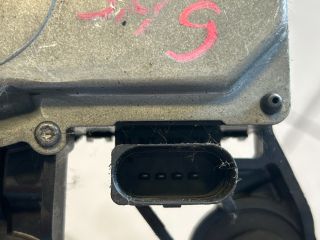 bontott VW PASSAT B6 Hátsó Ablaktörlő Motor