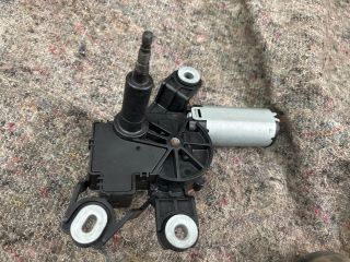 bontott VW PASSAT B6 Hátsó Ablaktörlő Motor