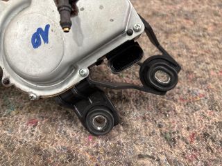 bontott VW PASSAT B6 Hátsó Ablaktörlő Motor