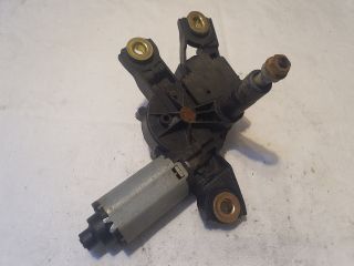 bontott VW PASSAT B6 Hátsó Ablaktörlő Motor