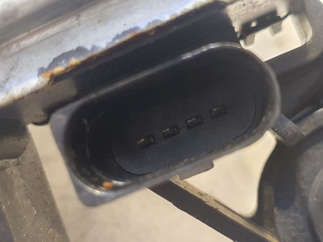 bontott VW PASSAT B6 Hátsó Ablaktörlő Motor