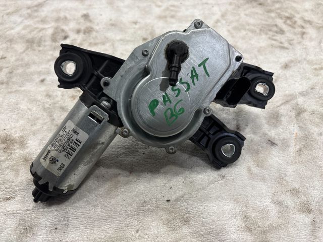 bontott VW PASSAT B6 Hátsó Ablaktörlő Motor