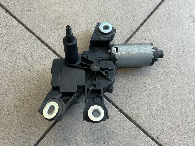 bontott VW PASSAT B6 Hátsó Ablaktörlő Motor