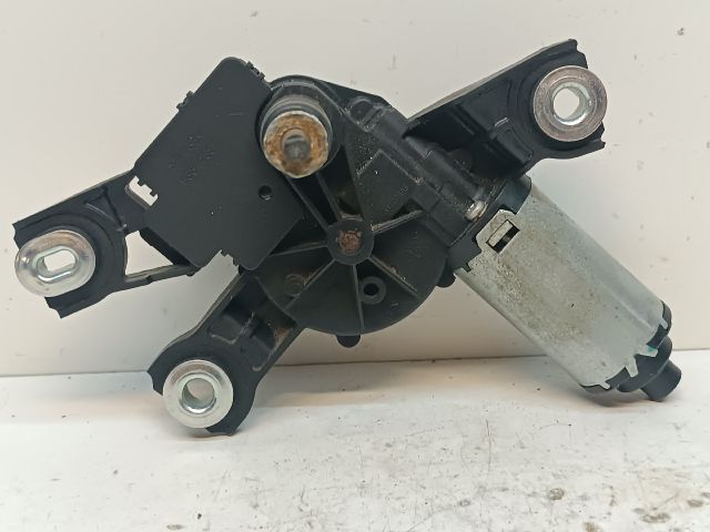 bontott VW PASSAT B6 Hátsó Ablaktörlő Motor