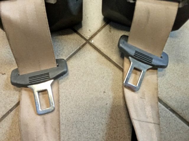 bontott VW PASSAT B6 Hátsó Biztonsági Öv Szett