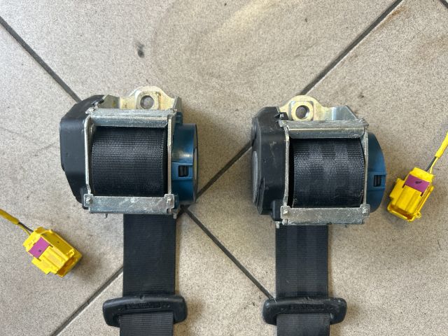 bontott VW PASSAT B6 Hátsó Biztonsági Öv Szett