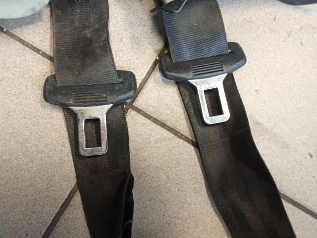 bontott VW PASSAT B6 Hátsó Biztonsági Öv Szett