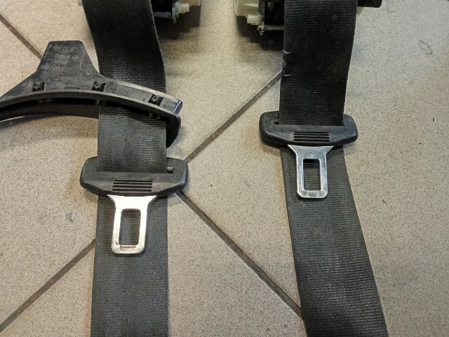 bontott VW PASSAT B6 Hátsó Biztonsági Öv Szett