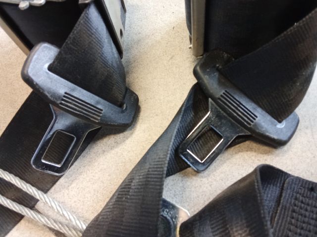 bontott VW PASSAT B6 Hátsó Biztonsági Öv Szett