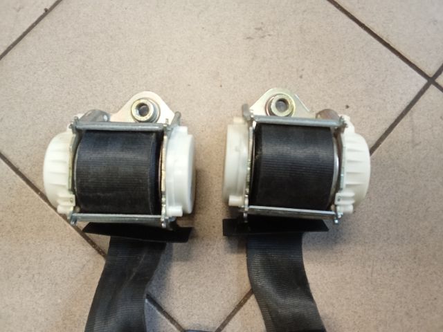 bontott VW PASSAT B6 Hátsó Biztonsági Öv Szett