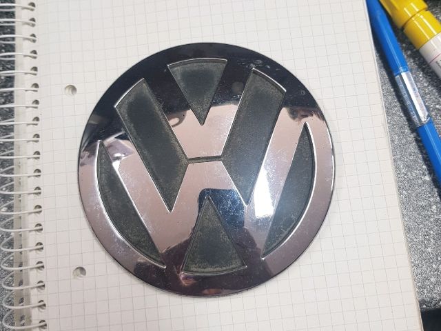 bontott VW PASSAT B6 Hátsó Embléma