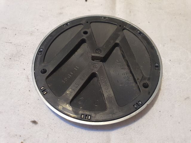 bontott VW PASSAT B6 Hátsó Embléma