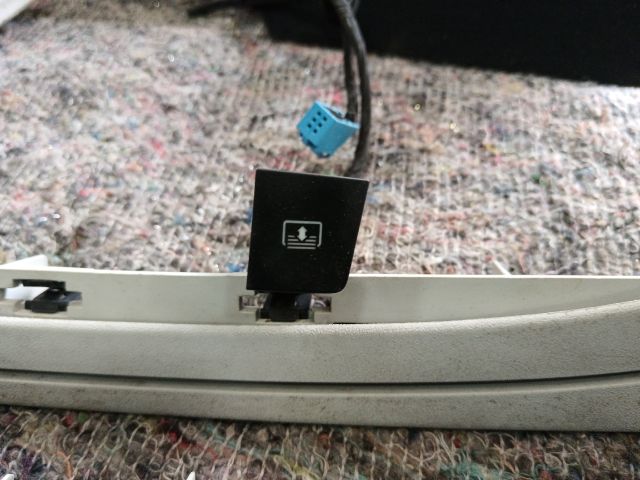 bontott VW PASSAT B6 Hátsó középső Árnyékoló Roló