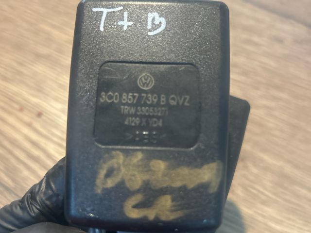 bontott VW PASSAT B6 Hátsó középső Biztonsági Öv Csat