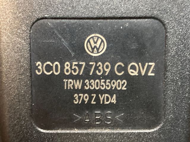 bontott VW PASSAT B6 Hátsó középső Biztonsági Öv Csat