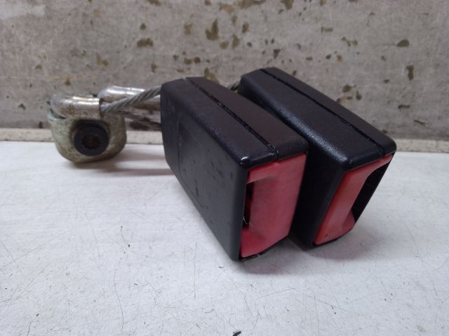 bontott VW PASSAT B6 Hátsó középső Biztonsági Öv Csat