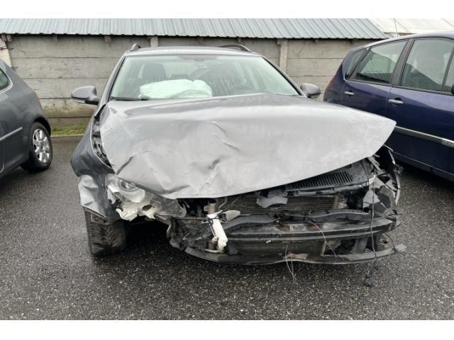 bontott VW PASSAT B6 Hátsó középső Lökhárító Tartó (Műanyag)