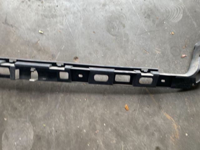 bontott VW PASSAT B6 Hátsó középső Lökhárító Tartó (Műanyag)