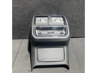 bontott VW PASSAT B6 Hátsó középső Szellőző