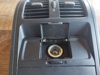 bontott VW PASSAT B6 Hátsó középső Szellőző