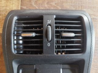 bontott VW PASSAT B6 Hátsó középső Szellőző