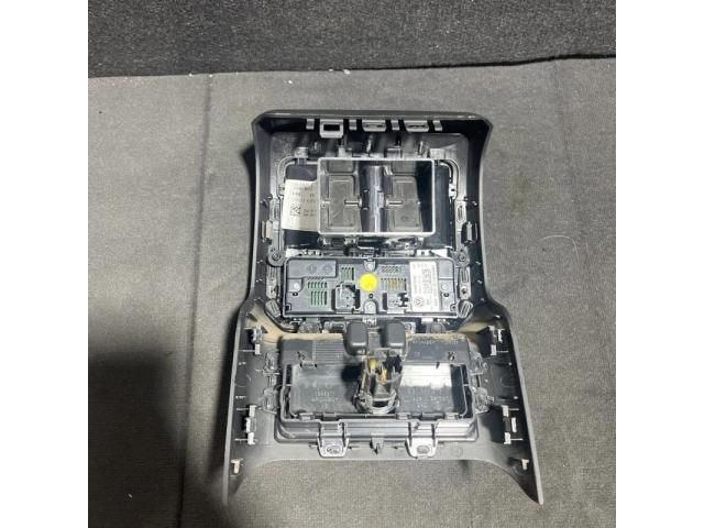 bontott VW PASSAT B6 Hátsó középső Szellőző