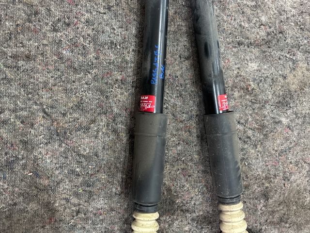 bontott VW PASSAT B6 Hátsó Lengéscsillapító Pár