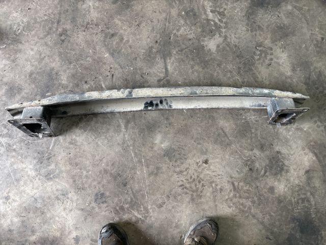 bontott VW PASSAT B6 Hátsó Lökhárító Merevítő (Fém)