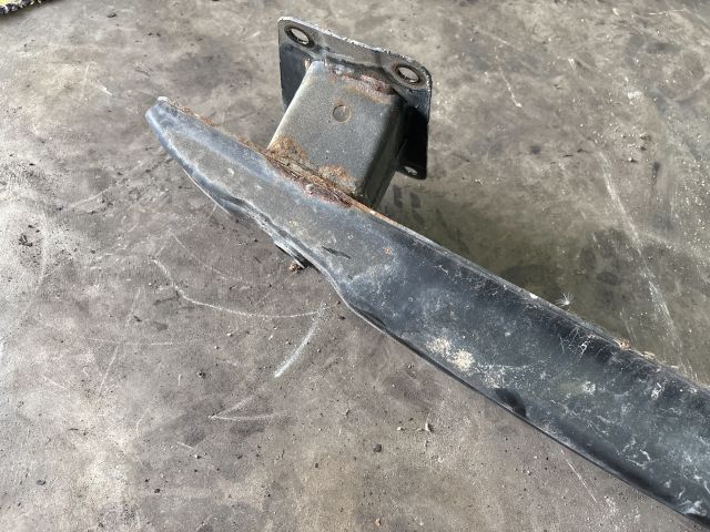 bontott VW PASSAT B6 Hátsó Lökhárító Merevítő (Fém)