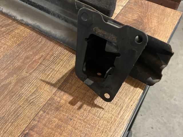 bontott VW PASSAT B6 Hátsó Lökhárító Merevítő (Fém)