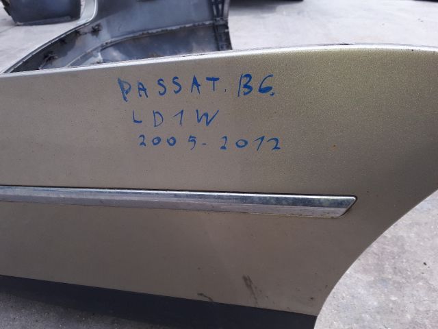 bontott VW PASSAT B6 Hátsó Lökhárító (Részeivel)